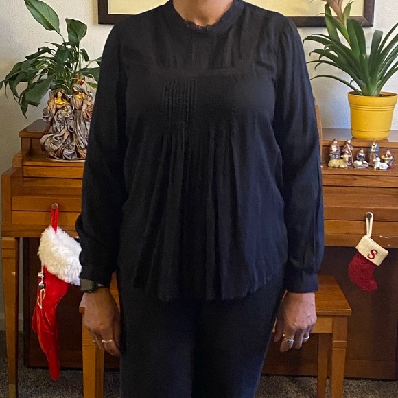 *Brand New w/tags* Lucky Brand Black Top - Picture 2 of 5